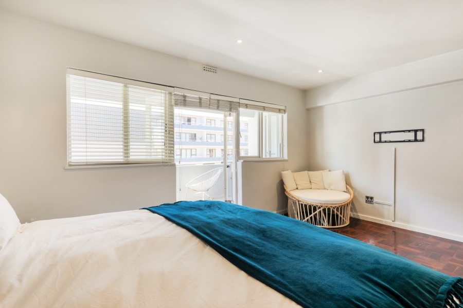 2 Bedroom Property for Sale in Sea Point Western Cape